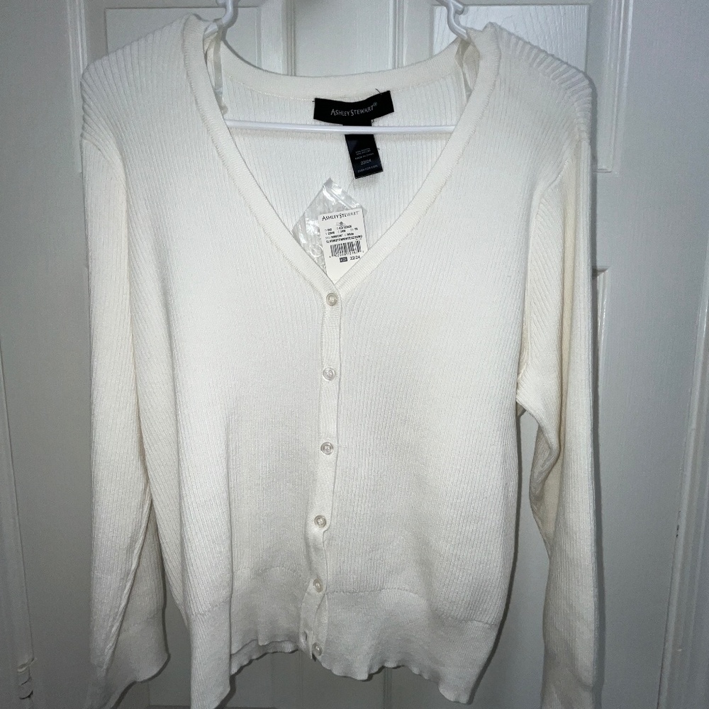 Women's Ashley Stewart Sweater 22/24